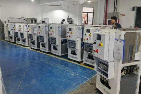 水冷式低溫冷凍機為什么會漏水？怎么解決？