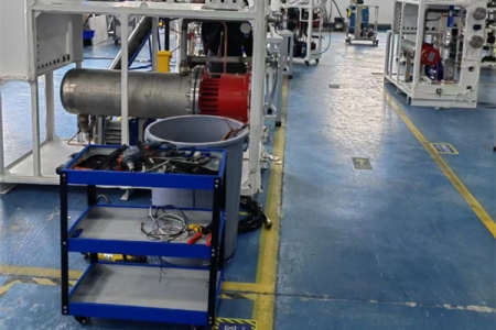 廠家選擇低溫冷凍機(jī)時(shí)不能過(guò)于注重外形！