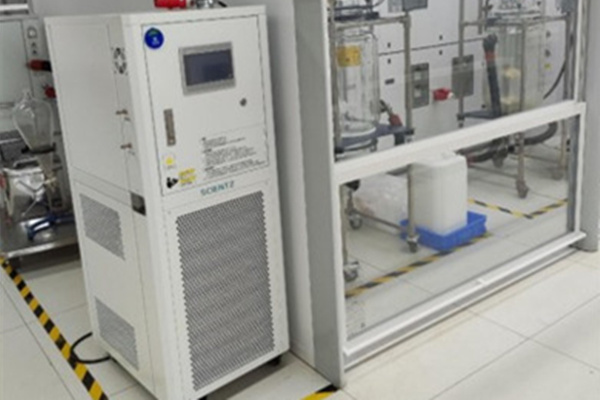 高低溫循環(huán)器選購時需注意流量、功率和揚程參數(shù)