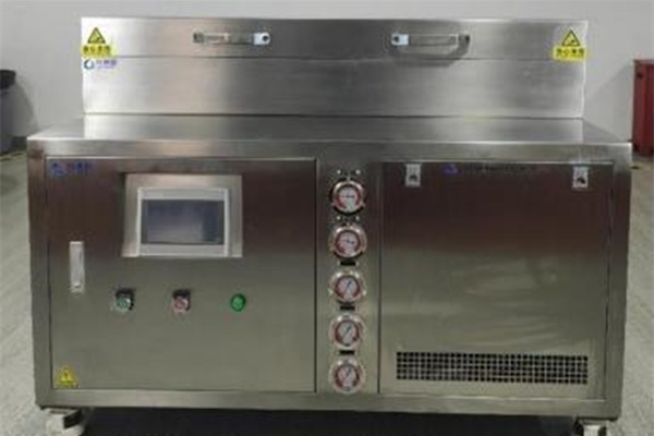 低溫冷凍機(jī)用什么冷媒好？氨是常見選擇！