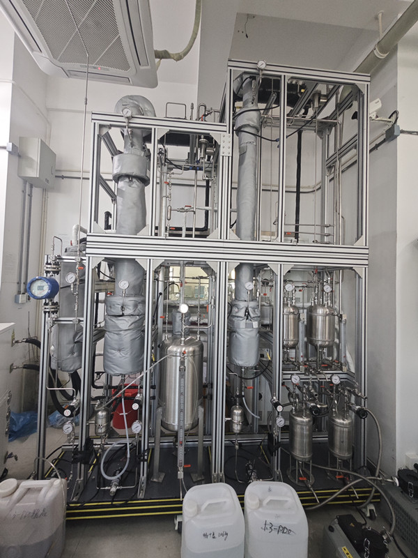 新芝阿弗斯制冷控溫系統(tǒng)設(shè)備實拍圖1